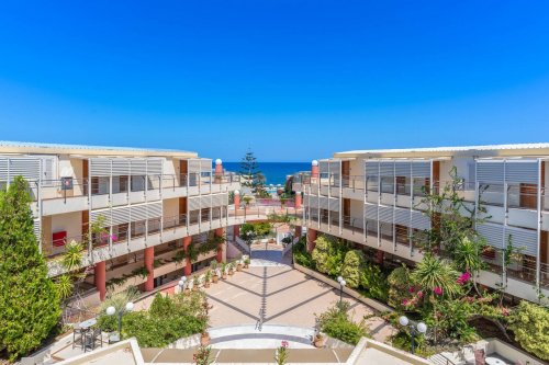 Hotel Hydramis Palace Beach Resort