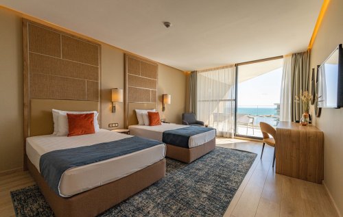 Wave Resort