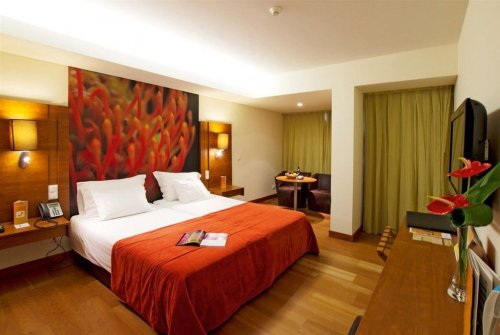 Hotel The Views Baia