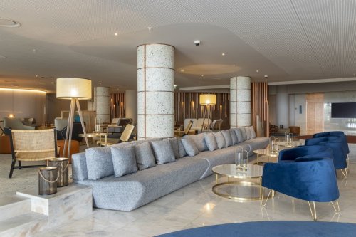 Hotel Next