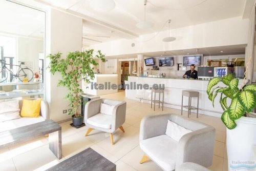 Hotel Ferretti Beach