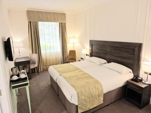 Hotel Astor Court