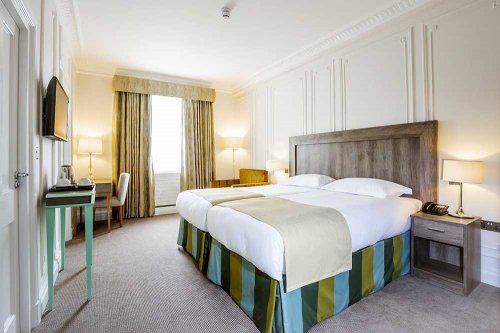 Hotel Astor Court