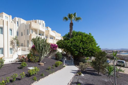 R2 Maryvent Beach Apartment