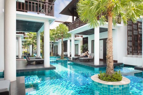 Hotel Z Through By The Zign