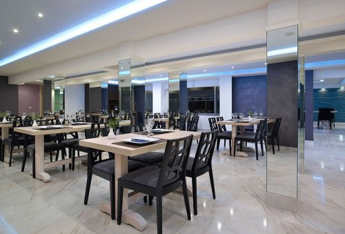 Hotel Mistral Bay