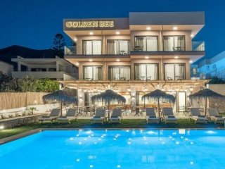 Hotel Golden Bee Lifestyle