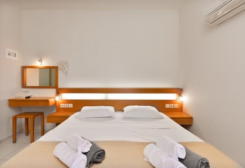 Hotel Eva Bay