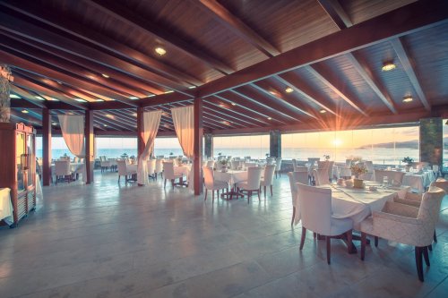 Hotel Ikaros Beach