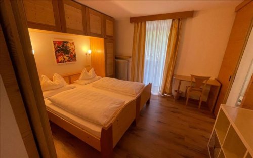 Hotel Meisules