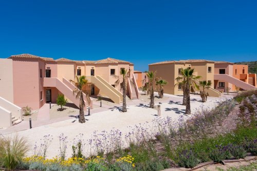 Hotel Red Sun Village