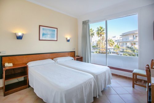 Hotel JS Cape Colom