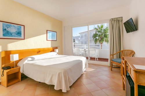 Hotel JS Cape Colom