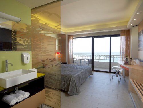 Hotel Esperos Mare
