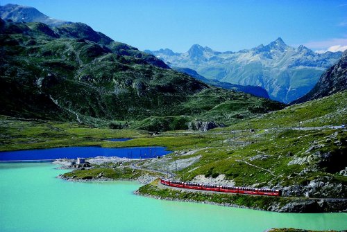 Švýcarské železnice UNESCO a zubačka na Monte Generoso