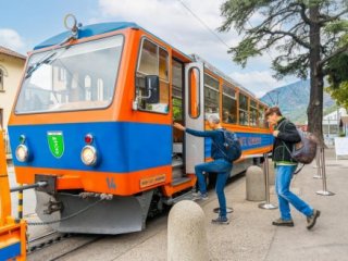 Švýcarské železnice UNESCO a zubačka na Monte Generoso Švýcarské železnice UNESCO a zubačka na Monte Generoso