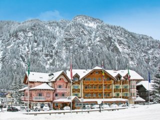 Luxury Hotel Grand Chalet Soreghes Luxury Hotel Grand Chalet Soreghes