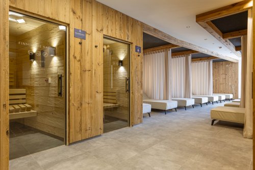 Fiss Suites by ALPS RESORTS