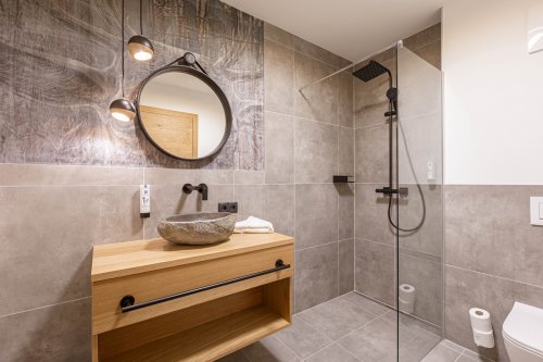 Fiss Suites by ALPS RESORTS