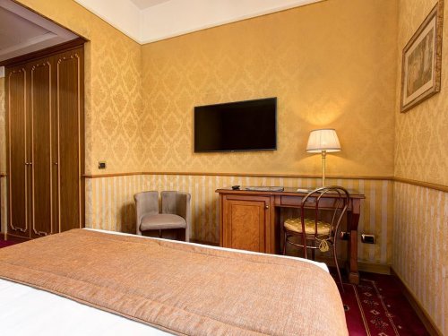 Marcella Royal Hotel