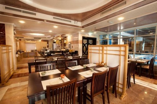 Hotel Golden Tulip Media