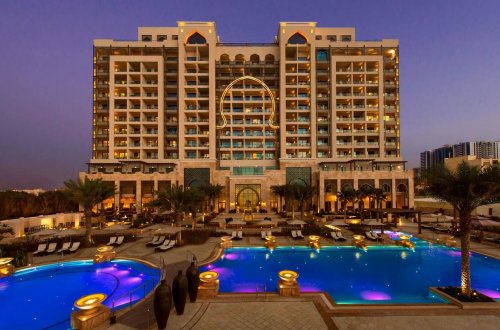 Hotel Ajman Saray