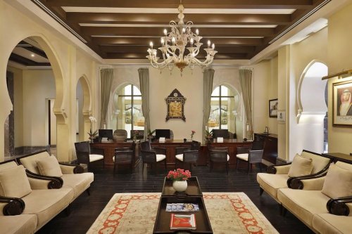 Hotel Ajman Saray