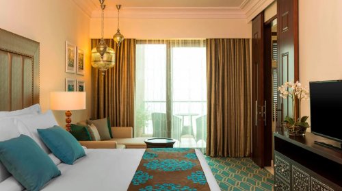 Hotel Ajman Saray