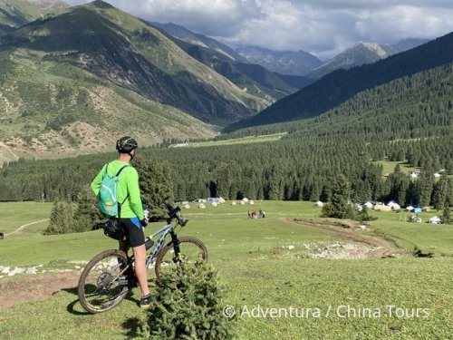 Kyrgyzstán na kole