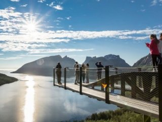 LOFOTY, VESTERÁLY A SENJA – OSTROVY ZA POLÁRNÍM KRUHEM