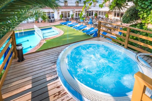 Hotel GHT Neptuno