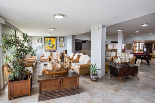 Hotel Alba Seleqtta