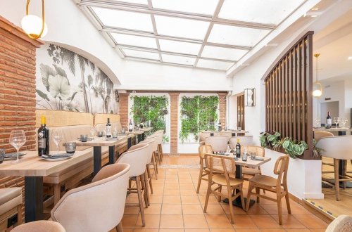 Hostal Marissal by Dorobe