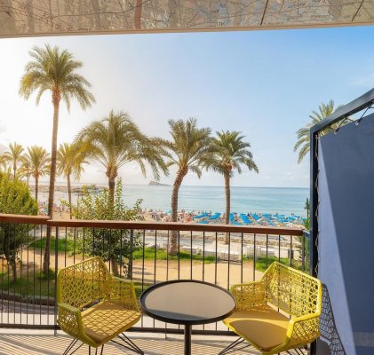 H10 Porto Poniente Hotel