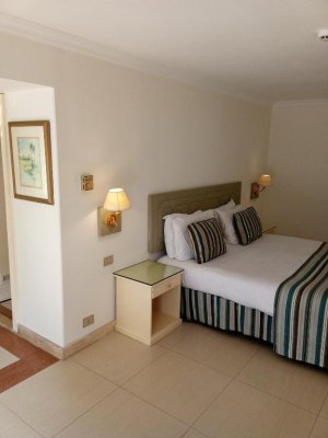 Cairo Pyramids Hotel