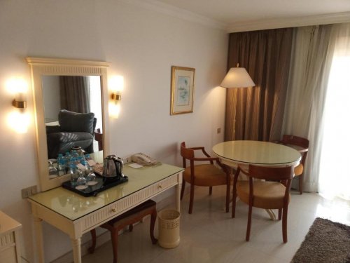Cairo Pyramids Hotel