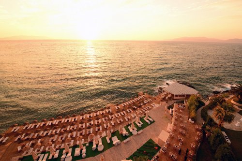 Hotel Charisma De Luxe