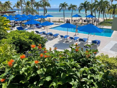Coconut Court Beach Hotel