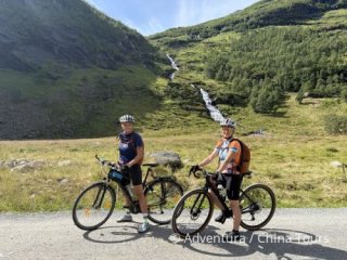 Norsko na kole – krajinou jezer, hor a fjordů