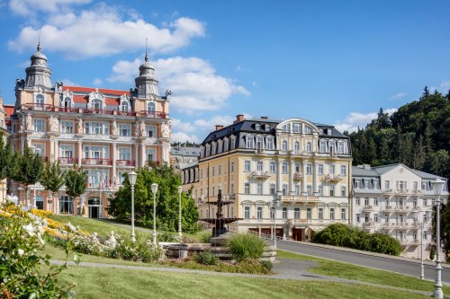 Ensana Hotel Hvězda