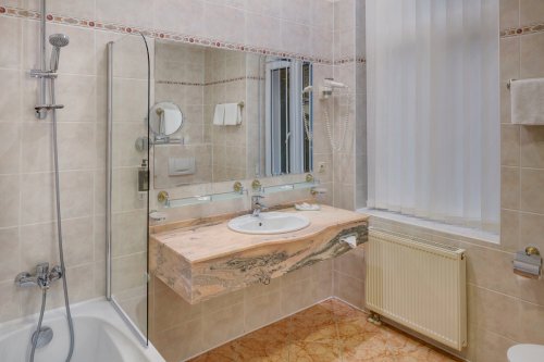 Ensana Hotel Hvězda