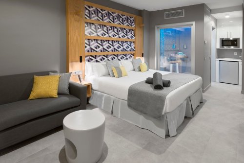 Atlantic Mirage Suites