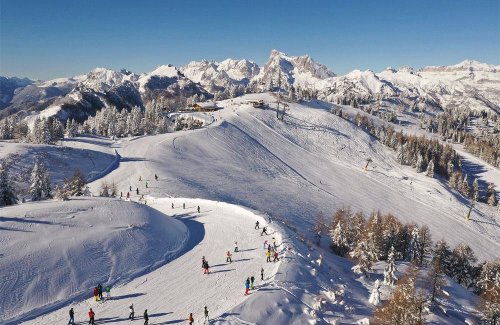 5denní zájezd s dopravou, polopenzí a skipasem v ceně – hotel Centrale