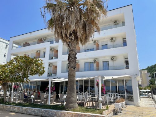 Hotel Besani
