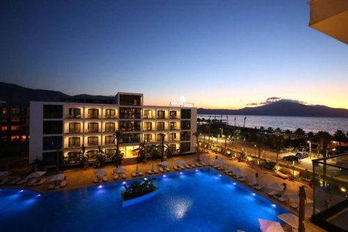 Hotel Oricon Coast Luxury & SPA