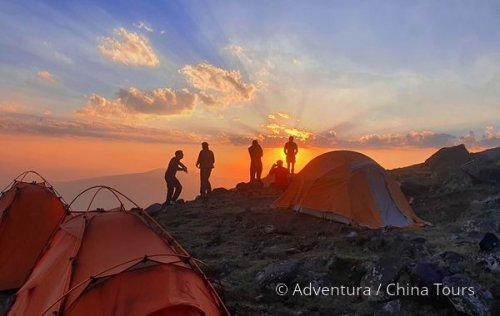 Turecko – jezero Van a výstup na Ararat