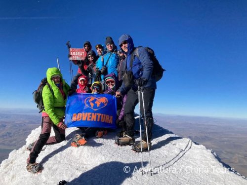 Turecko – jezero Van a výstup na Ararat