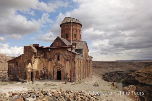 Turecko – jezero Van a výstup na Ararat