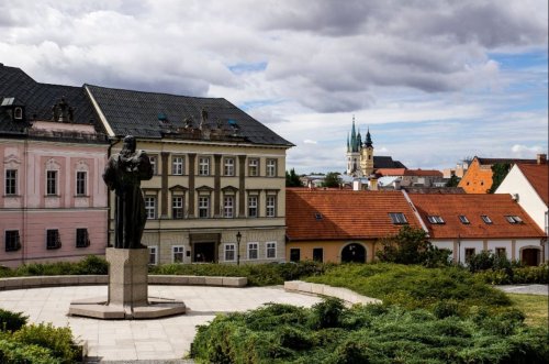 Hrady a zámky Moravy a Slovenska