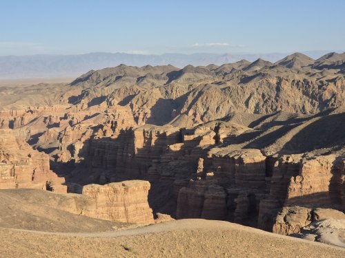 KAZACHSTÁN A KYRGYZSTÁN